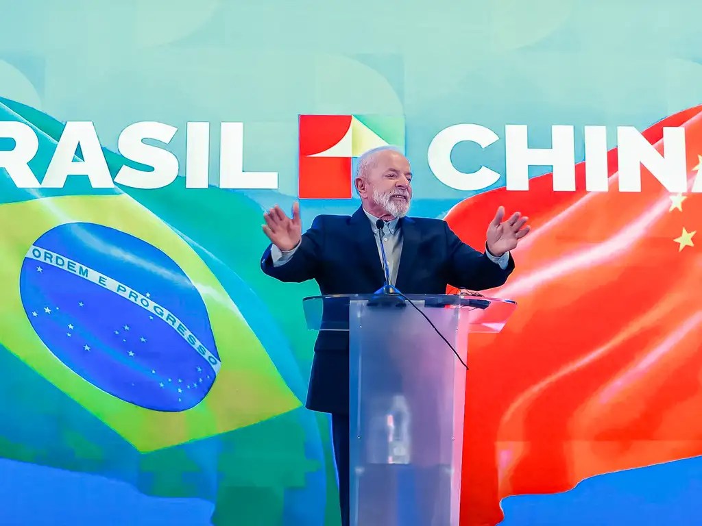 investimentos-da-china-no-brasil-acirram-disputa-pelo-bolso-do-brasileiro