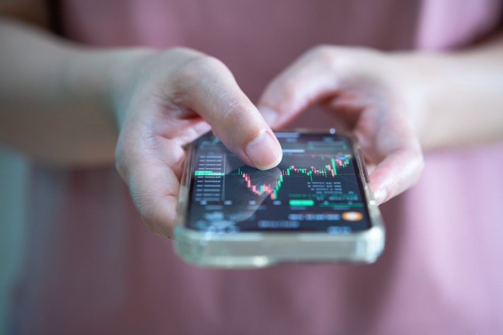 selic-a-14,75%:-como-investir-com-inteligencia-em-tempos-de-juros-altos