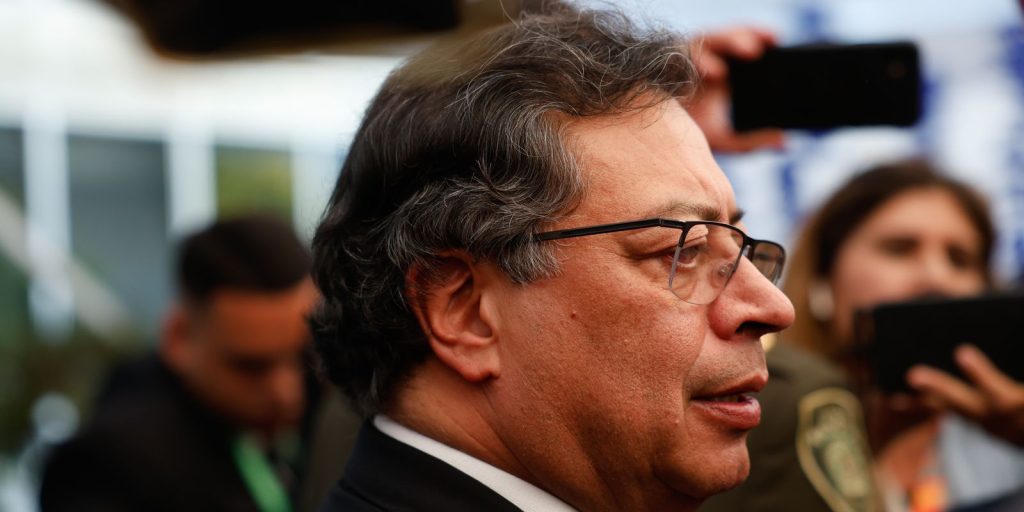 presidente-da-colombia-sugere-greve-geral-apos-acusar-senado-de-fraude