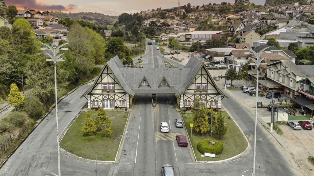 essa-encantadora-cidade-e-um-refugio-para-quem-quer-fugir-do-calor