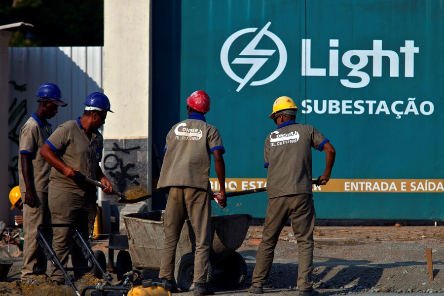 light-(ligt3)-vai-recomprar-r$-289-milhoes-em-notas-no-exterior