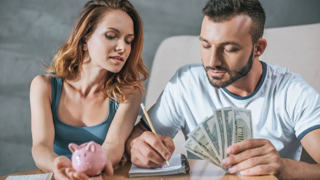 os-7-habitos-que-transformam-sua-vida-financeira-de-forma-simples