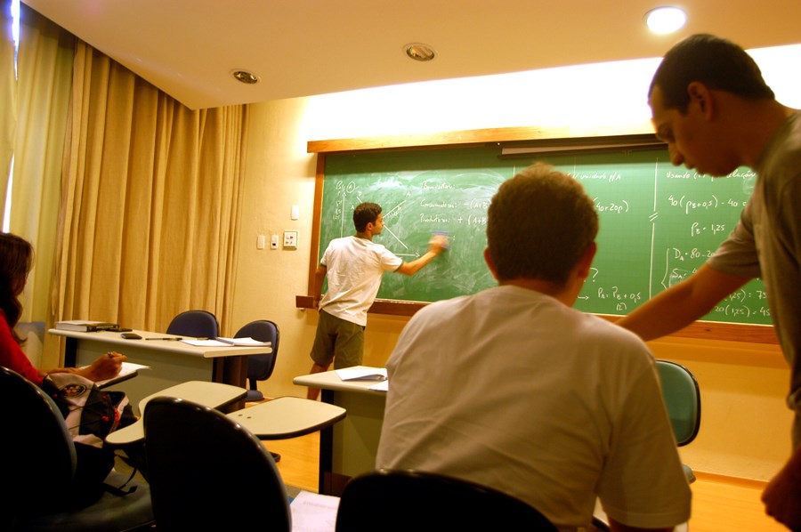mec-define-novas-regras-para-cursos-ead:-o-que-muda-com-novo-decreto-para-o-setor