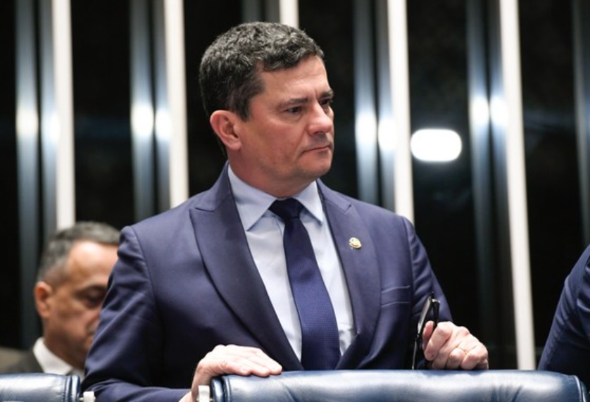 moro-restringe-redes-sociais-apos-ser-chamado-de-“fujao”-em-debate-no-parana