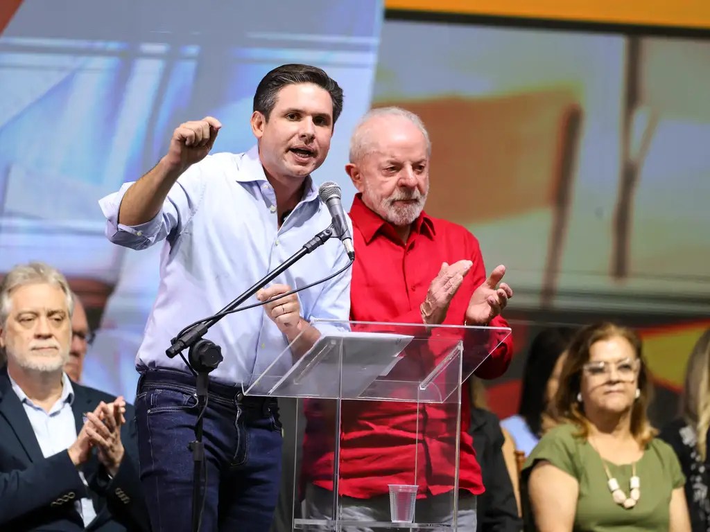 hugo-motta-declara-apoio-a-reeleicao-de-lula:-‘o-melhor-para-o-pais’