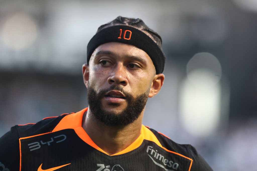 corinthians-nao-renova-com-memphis-depay-e-fala-em-‘saude-financeira’