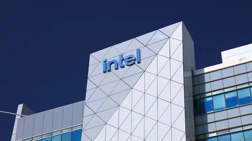 intel-segue-a-fila-dos-grandes-investimentos-em-ia-e-levanta-us$-20-bi-em-acoes-para-brigar-com-tsmc
