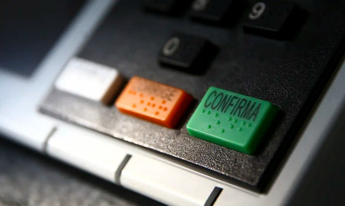 pl-foi-quem-mais-lancou-candidatos-ao-congresso;-pco-e-o-que-tem-mais-a-governador