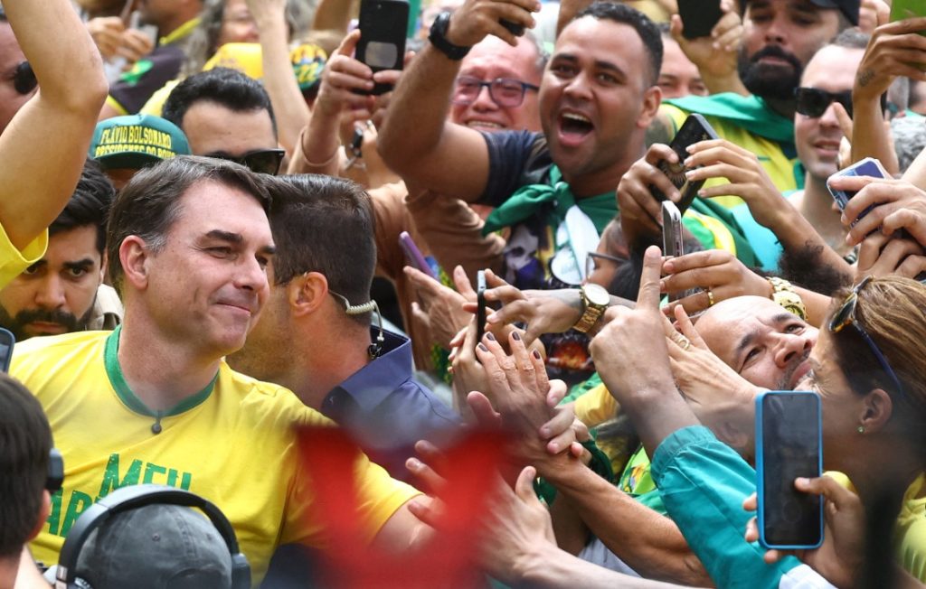 flavio:-‘vou-cortar-impostos,-burocracia,-corrupcao-e-carguinhos-petistas’