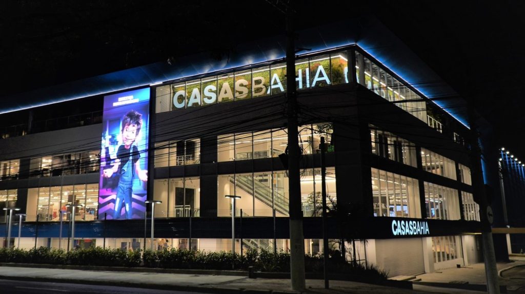 fii-cai-quase-5%-com-temor-sobre-casas-bahia;-fundo-tem-31%-da-receita-exposta