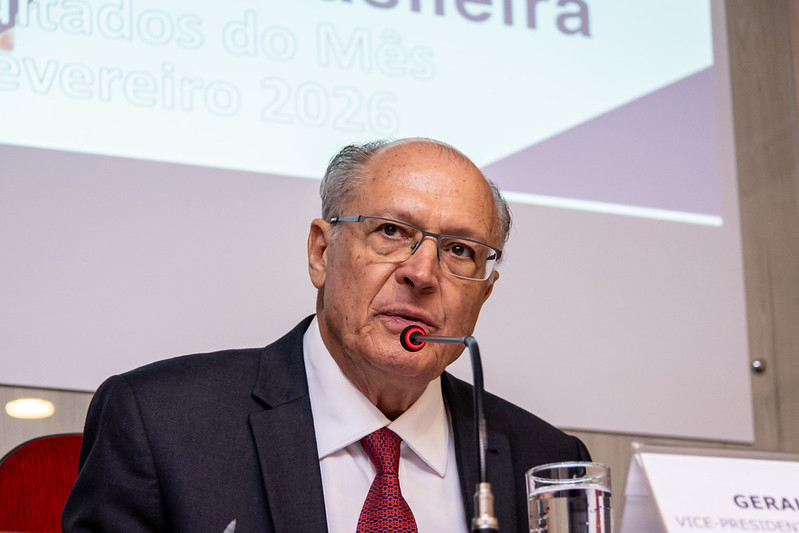 governo-quer-que-brasil-produza-70%-dos-medicamentos-usados-pelo-sus,-diz-alckmin