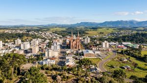 fundada-em-1766-como-abrigo-de-tropeiros-e-hoje-a-maior-cidade-em-extensao-de-santa-catarina:-o-municipio-serrano-onde-nasceu-o-turismo-rural-brasileiro